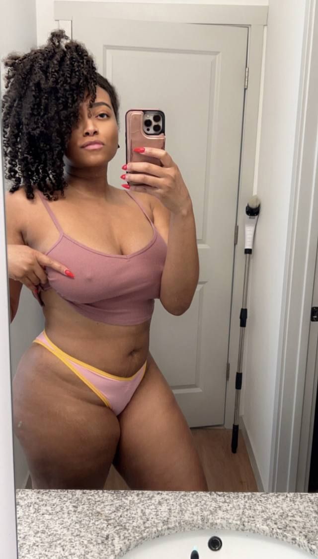 Horny juicy pussy - Image 3